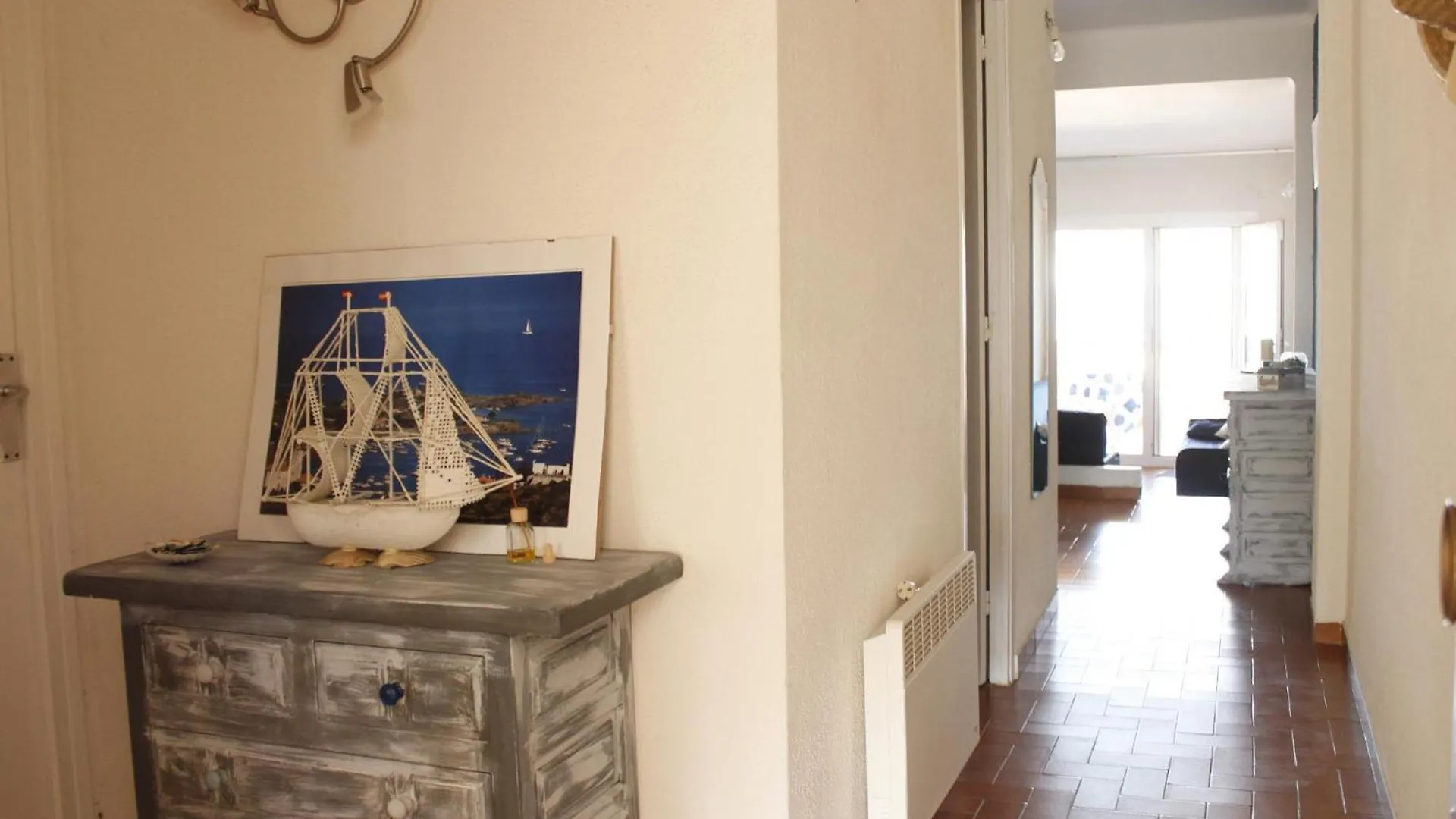 Apartamento De Dos Dormitorios Con Vistas Al Mar - Hisp-288-35 Empuriabrava 0*,  Spain