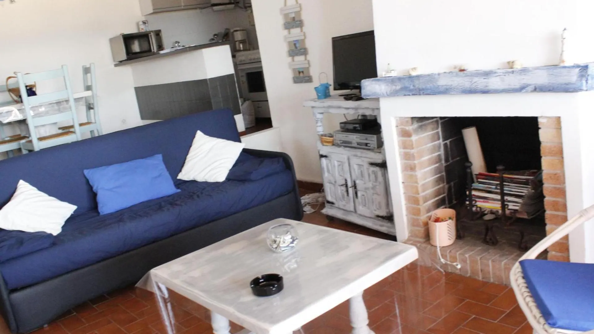 Apartamento De Dos Dormitorios Con Vistas Al Mar - Hisp-288-35 Empuriabrava 0*,  Spain