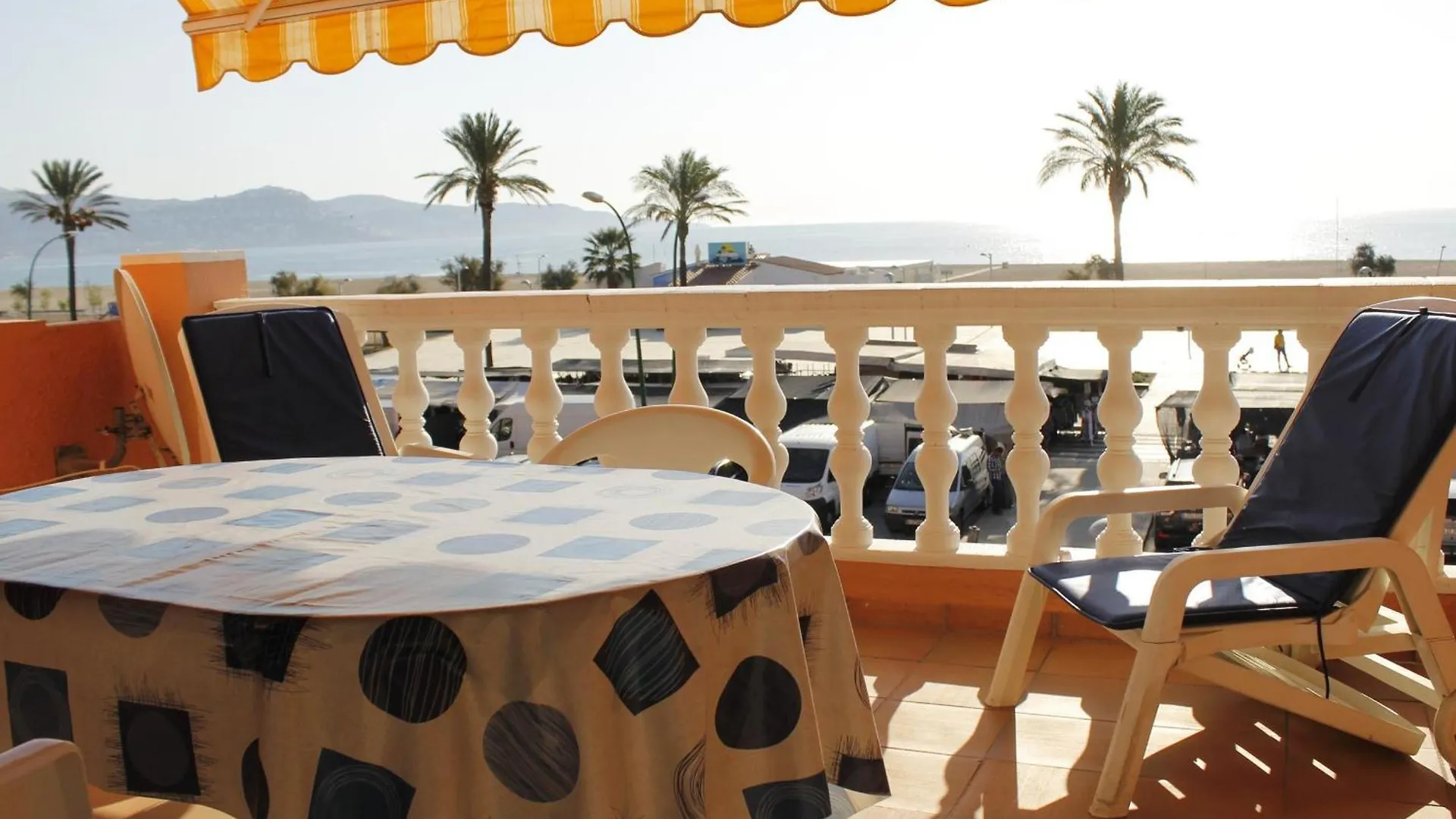 Apartamento De Dos Dormitorios Con Vistas Al Mar - Hisp-288-35 Empuriabrava 0*,