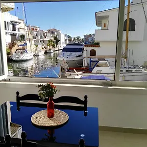 Apartment Waterside - Two Bedroom, Empuriabrava